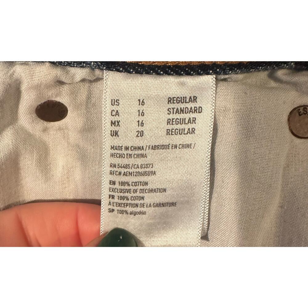 American Eagle Hi-Rise Girlfriend Jeans Five Button Closure Size 16 - Picture 10 of 10